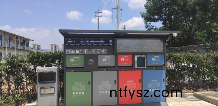 智能(neng)垃(la)圾(ji)箱(xiang)讓垃圾(ji)分類(lei)成(cheng)爲社區(qū)新(xin)風尚(shang)